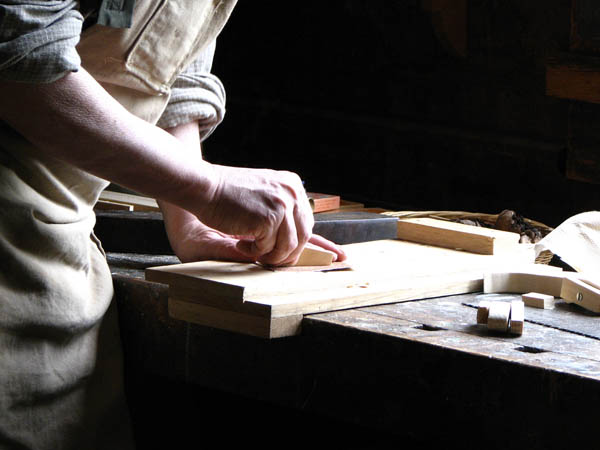 Nuestra <strong>carpintería de madera en  Lantz</strong> es una empresa de <strong>herencia familiar</strong>, por lo que  contamos con gran <strong>experiencia </strong>en la profesión.